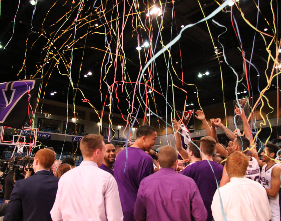 Confetti falls from the sky as the Wildcats celebrate being 2016 Big Sky Champions.  (Ariana Berkemeier / The Signpost)