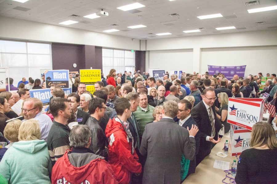 Community members crowded into the  WSU Davis ballroom for “Meet the Candidates Night” hosted by the Walker Institute of Politics and Public Service. (Christina Huerta/The Signpost)