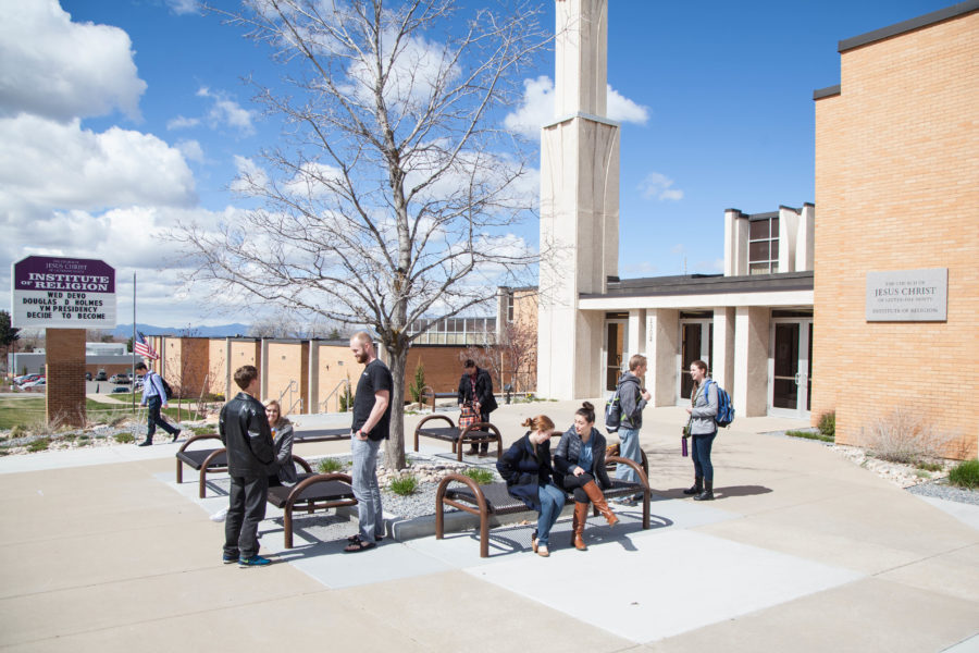 Students from the LDS Institute of Religion mingle outside in front of the building. (Christina Huerta/The Signpost)