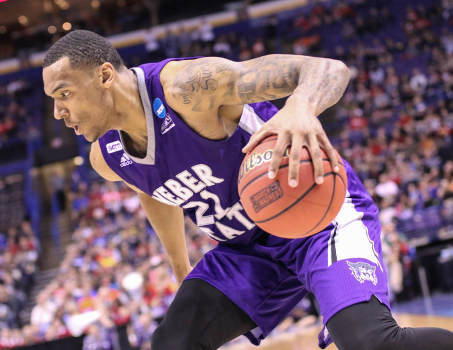 Senior Joel Bolomboy had a great season playing for the Wildcats for the last time in the first round of the NCAA Tournament.  (Ariana Berkemeier / The Signpost)