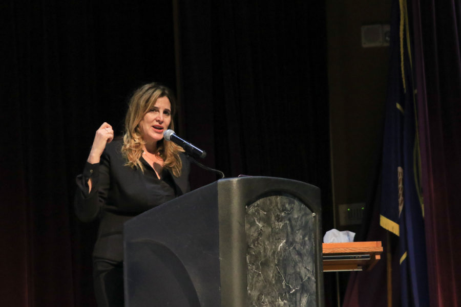 April 4, Middle East editor for Newsweek Magazine, Janine di Giovanni spoke at Weber State University  about the Syrian conflict. (Gabe Cerritos / The Signpost)