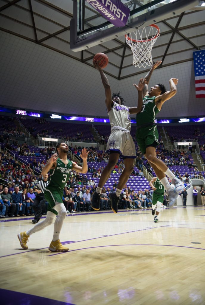 1-31 vs Portland State (Joshua Wineholt) (2 of 12).jpg