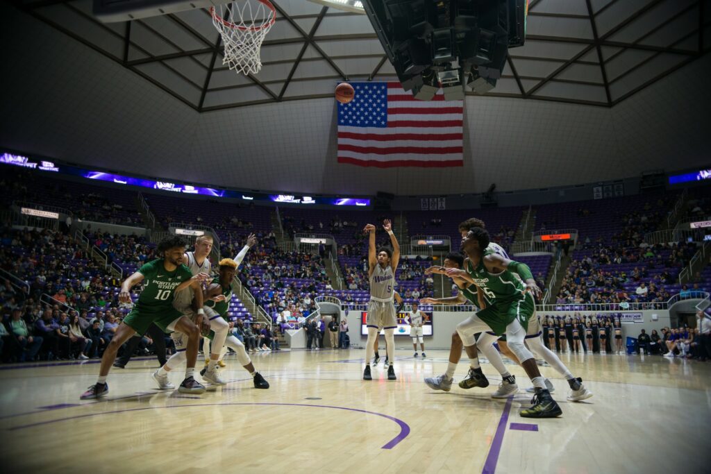 1-31 vs Portland State (Joshua Wineholt) (9 of 12).jpg