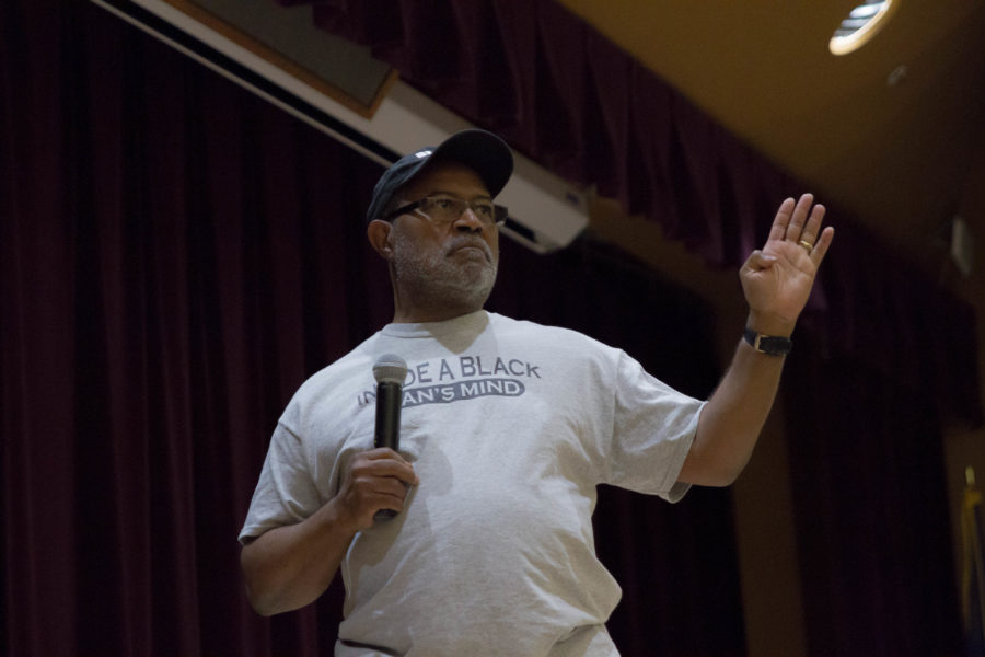 Ron Stallworth, a well known infiltrator of the Ku Klux Klan and subject of recent Spike Lee movie, spoke to a packed out WSU audience. (Kelly Watkins / The Signpost)