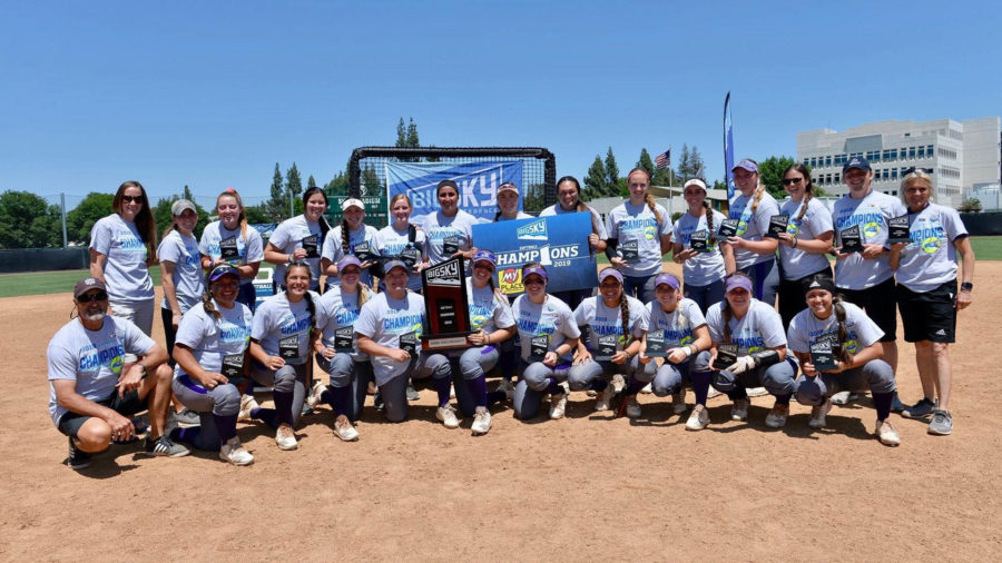 2019 Big Sky softball Championship winners post for a group photo. (Weber State Athletics)
