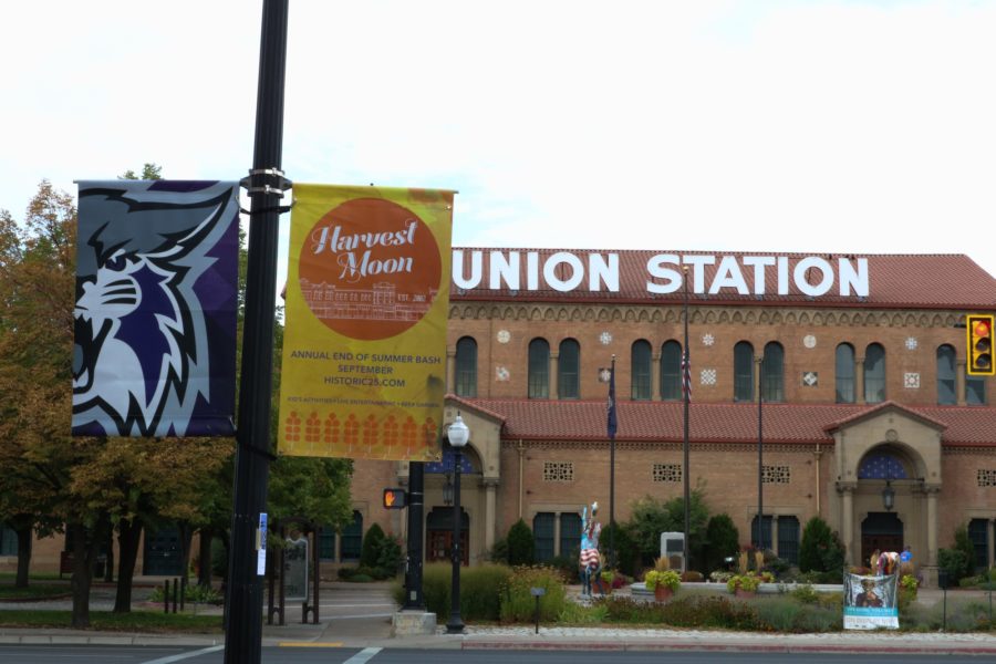 A Weber State banner posted by Union Station. (Bella Torres / The Signpost)