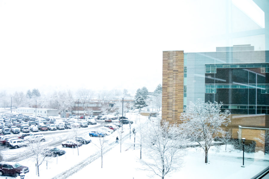 Snow falls on Weber campus Feb. 6, 2020.  (Nikki Dorber / The Signpost)