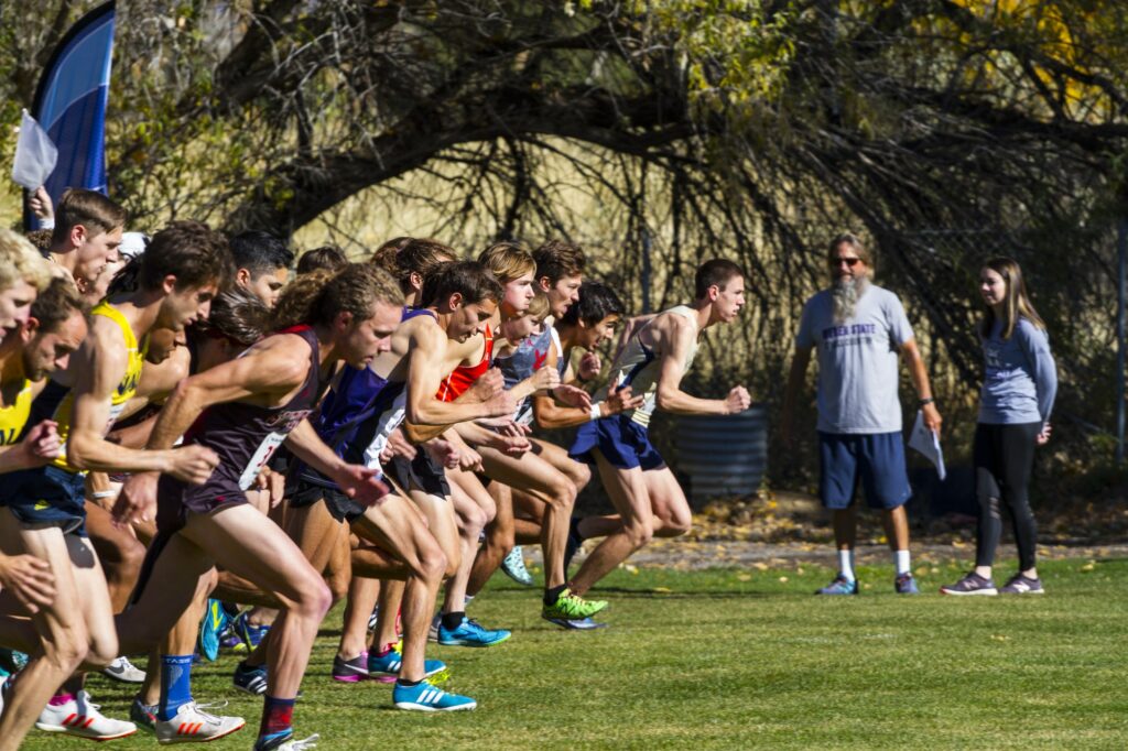 Starting the race for the Big Sky Cross Country Championships. (Sara Parker / The Signpost)