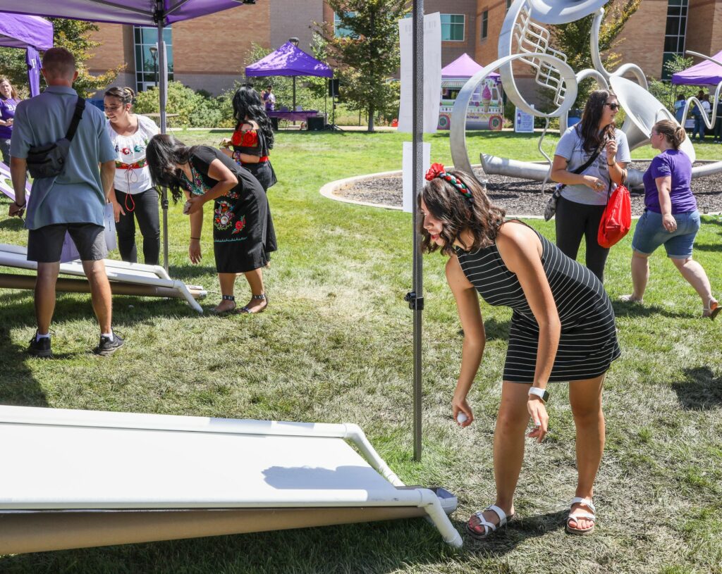 Students play games for a free T-shirt at the WSU Block Party (Robert Lewis / The Signpost)