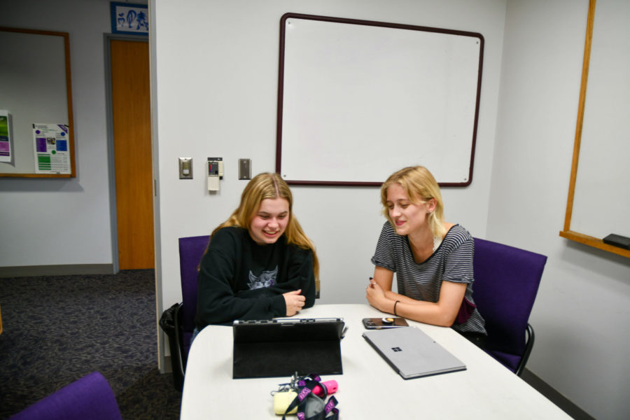 Lexis Edwards, a Weber State University student enrolled in the Student Support Services STEM program, is tutored by Ashtynn Stoddard.  (Nikki Dorber/The Signpost)