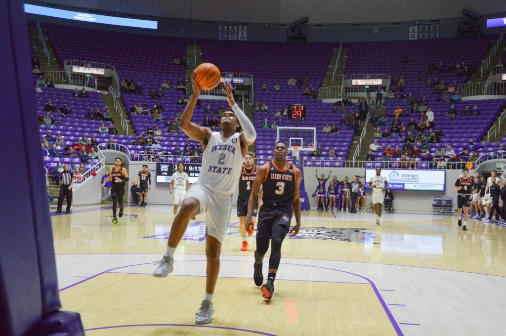 Dillon Jones pops up to make a layup and score a point for Weber State. (Summer Muster/The Signpost)