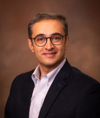 Masood Parvania, associate professor at the University of Utah and the director of Utah Smart Energy Laboratory, gave a seminar on Oct. 5 about sustainable energy.