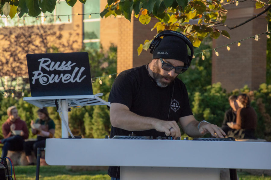 DJ Russ Powell getting the crowd excited with his beats. (Karli Aki/ The Signpost)