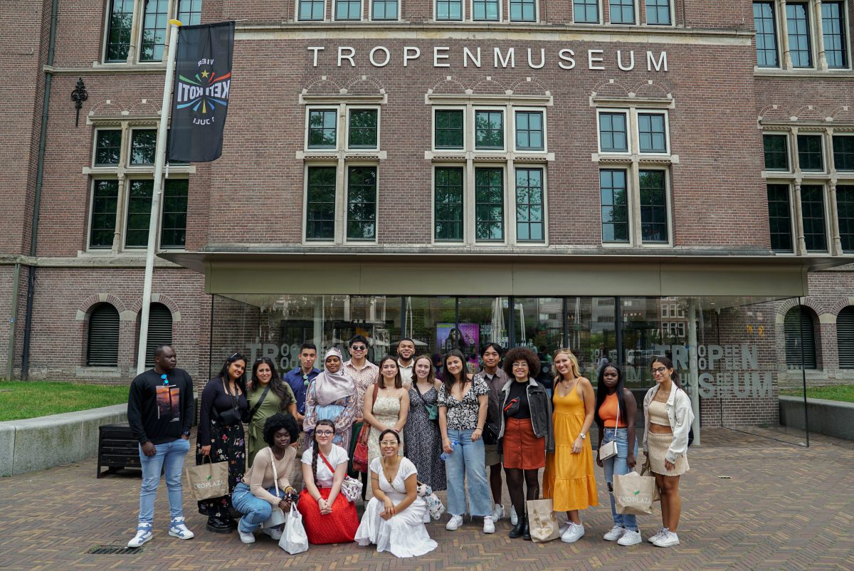 KSGL participants visit Tropenmuseum, a museum of world culture and historical figures.