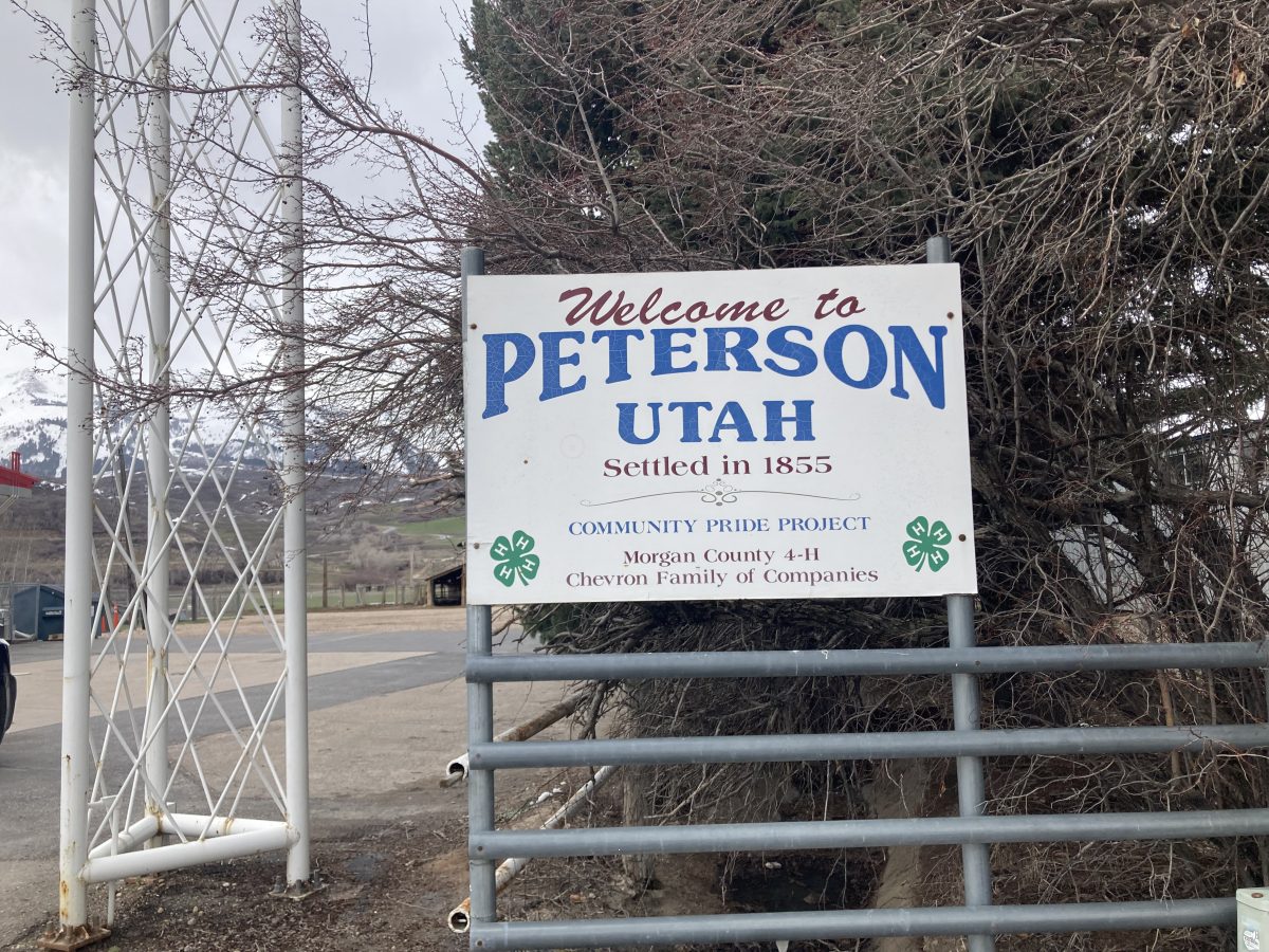 The+welcome+sign+of+Peterson%2C+Utah%2C+home+of+Wasatch+Peaks+Ranch.