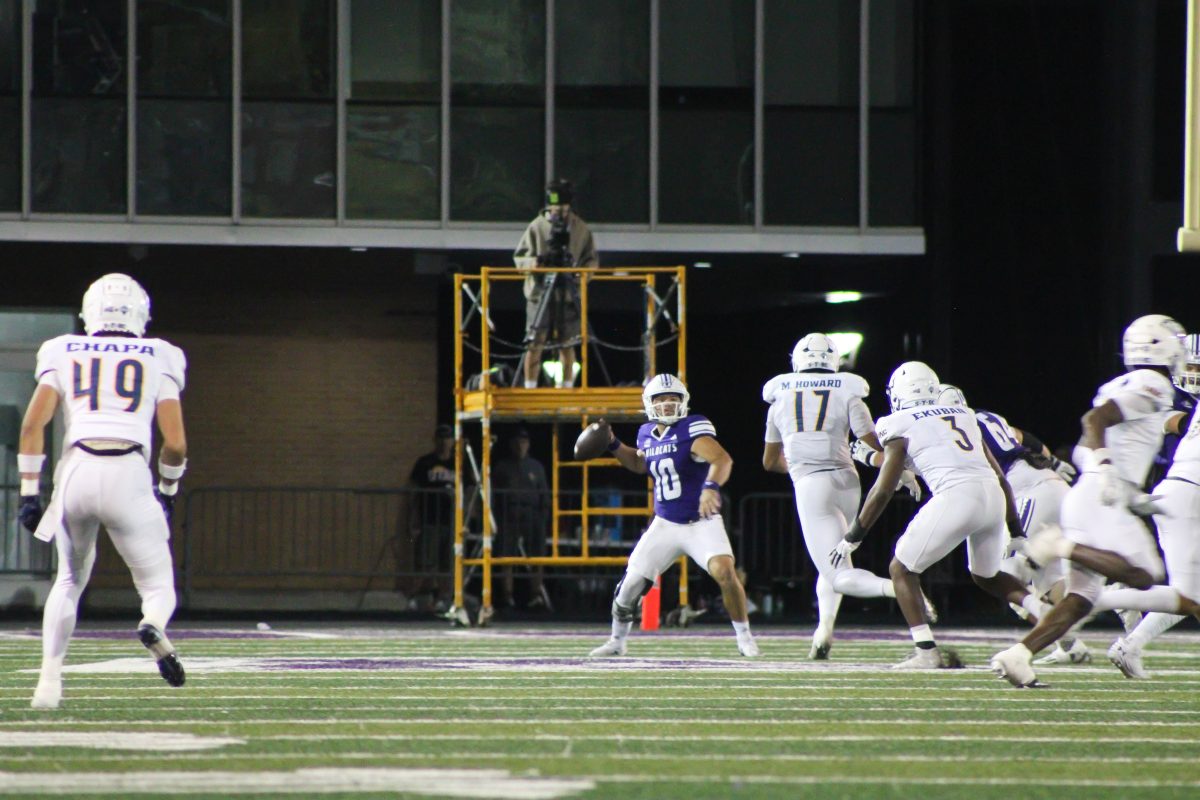 Quarterback Richie Munoz (10), looking for his target.