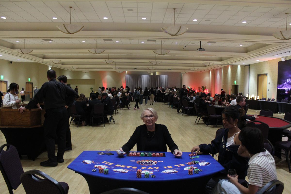 A photo of the setup at a Blackjack table at the Homecoming Casino table.