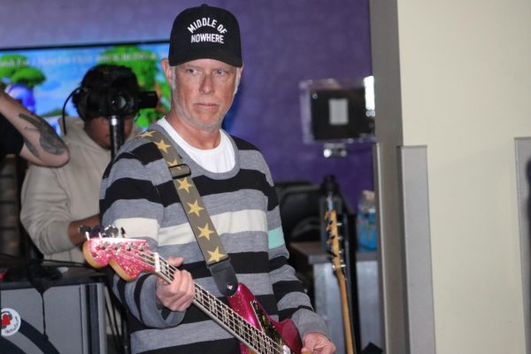Playing just the guitar for Levelor is Johnny Cassidy.