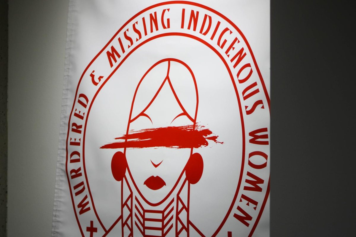 The previously known Women's Center created an interactive art project for Weber State students to partake in as a way to educate and spread awareness to Missing and Murdered Indigenous Women (MMIW) in May of 2024. // El anteriormente conocido Centro de Mujeres creó un proyecto artístico interactivo para que los estudiantes de la Universidad de Weber State participaran en él como forma de educar y concienciar sobre las mujeres indígenas desaparecidas y asesinadas (MMIW) en mayo de 2024.